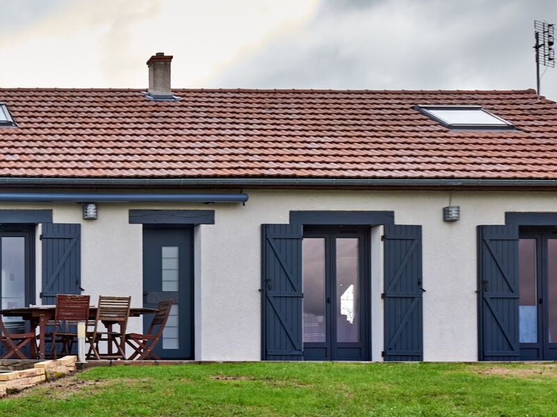 Menuisier dans le Gers : portes, fenêtres et autres menuiseries extérieures sur mesure